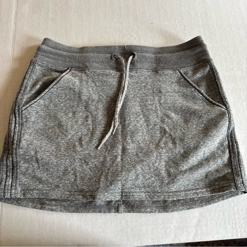 Athleta Women's Heather Gray Drawstring Athletic Skirt Size Small